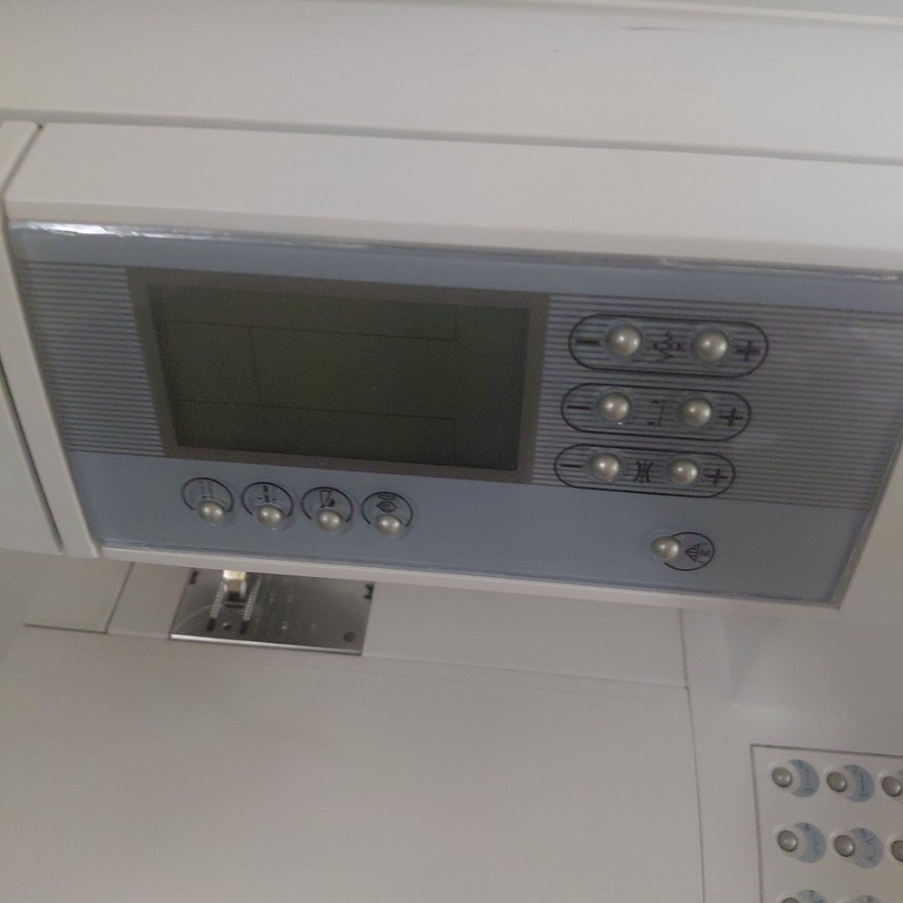 Pfaff creative 2124 Sewing Machine Untested