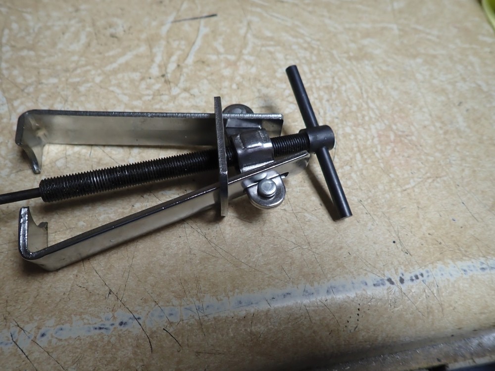 Water Faucet Handle Puller Num 2