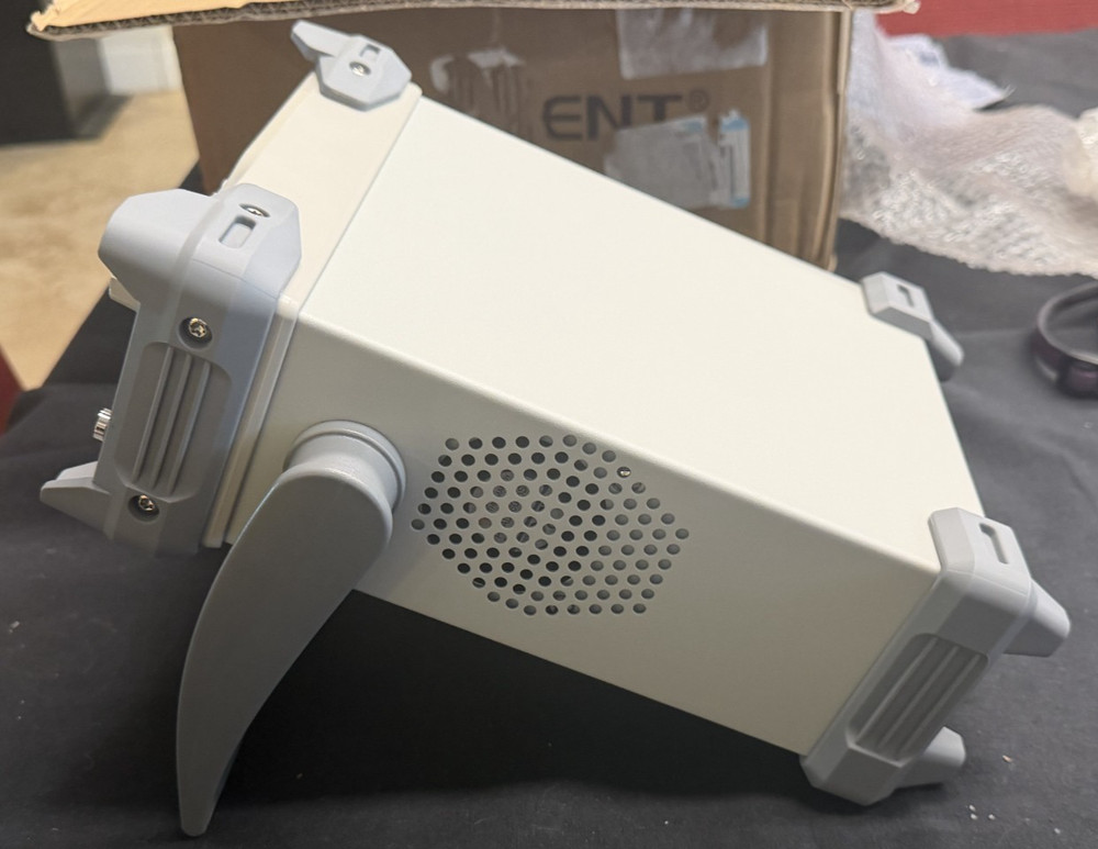 Siglent SDG1032X Arbitrary Waveform Function Generator - NEW condition