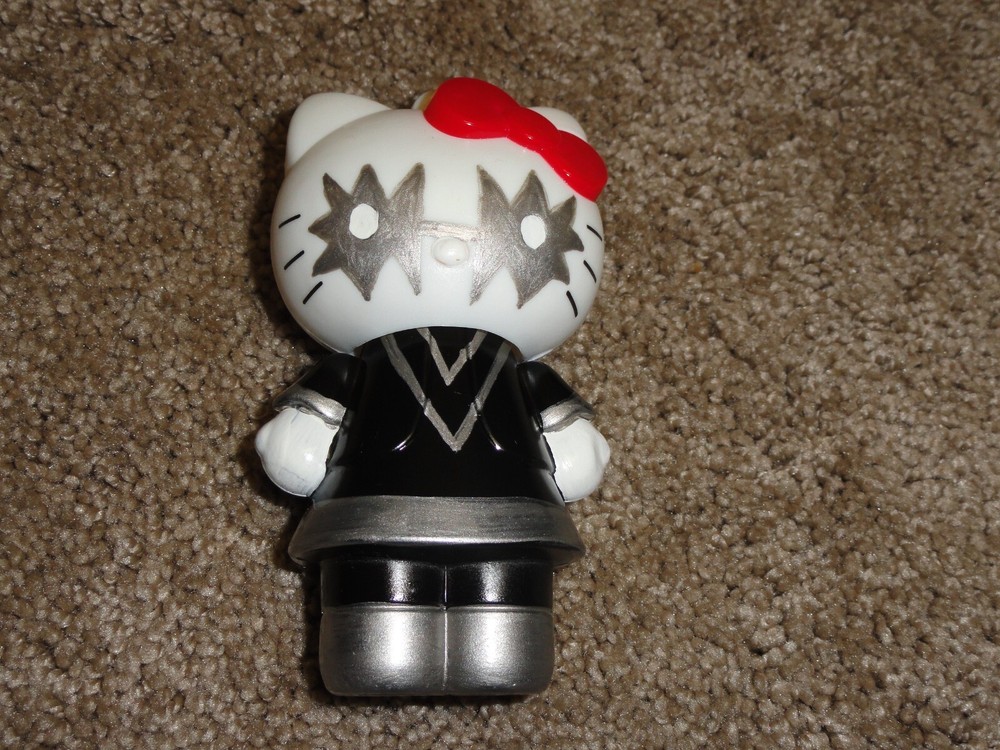 KISS HELLO KITTY Set Plastic Dated 1976 SANIRO in EX Condition