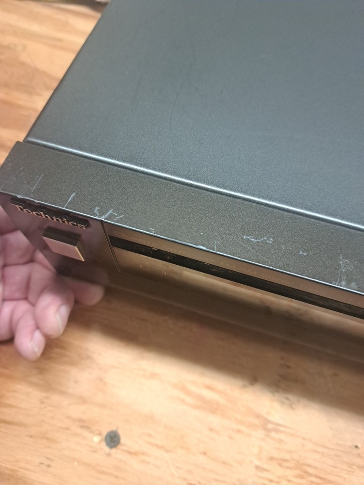 Technics ST-G7 QUARTZ SYNTHESIZER AM/FM STEREO TUNER
