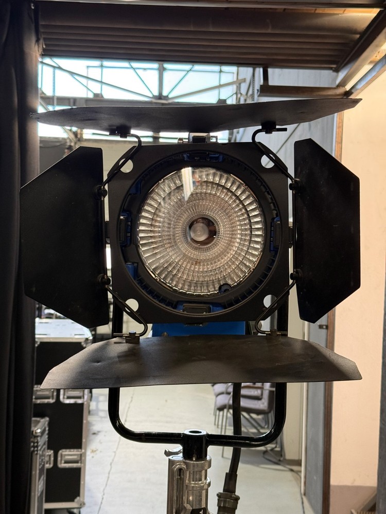 Alumotech M8 800W HMI