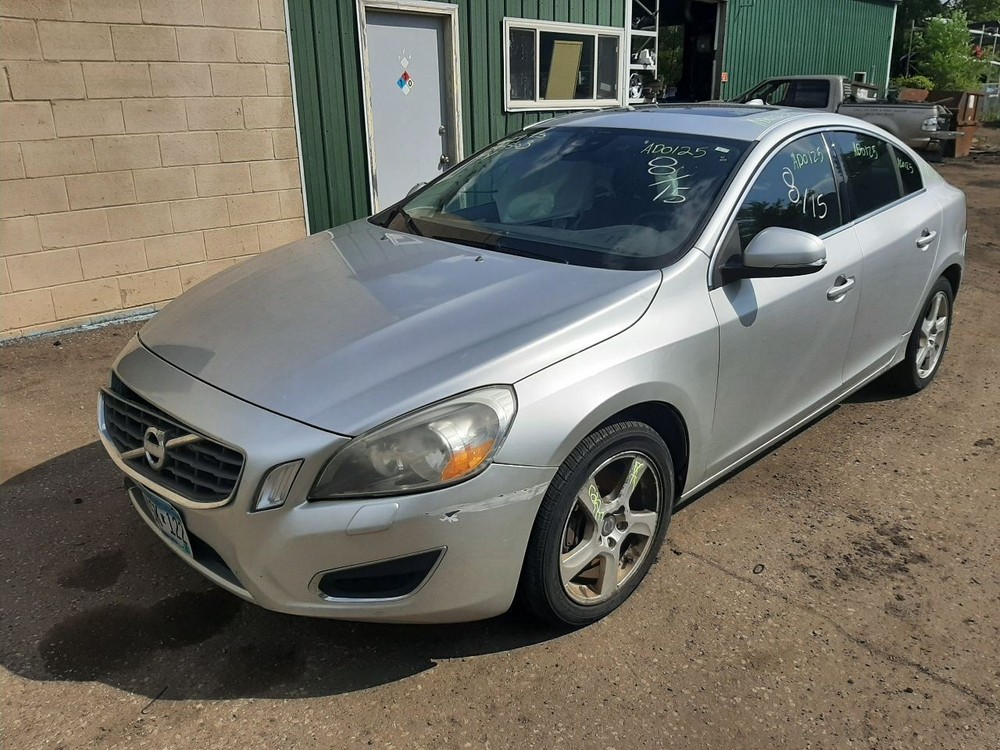S60 2012 High Mounted Stop Light 1055605