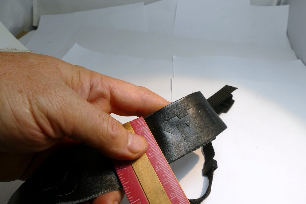 QUANTUM Camera Neck Shoulder Strap 4cm WIDE Black Leather