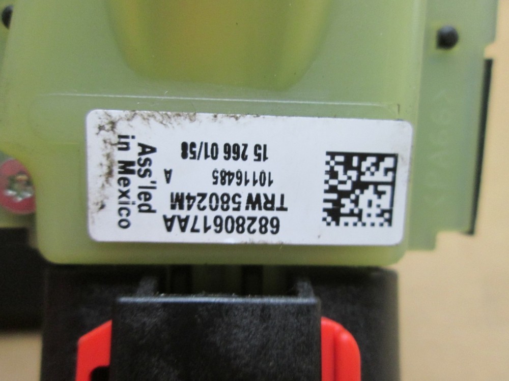 05 06 07 Jeep Commander Ignition Switch Module Receiver Node NO KEY 05026185