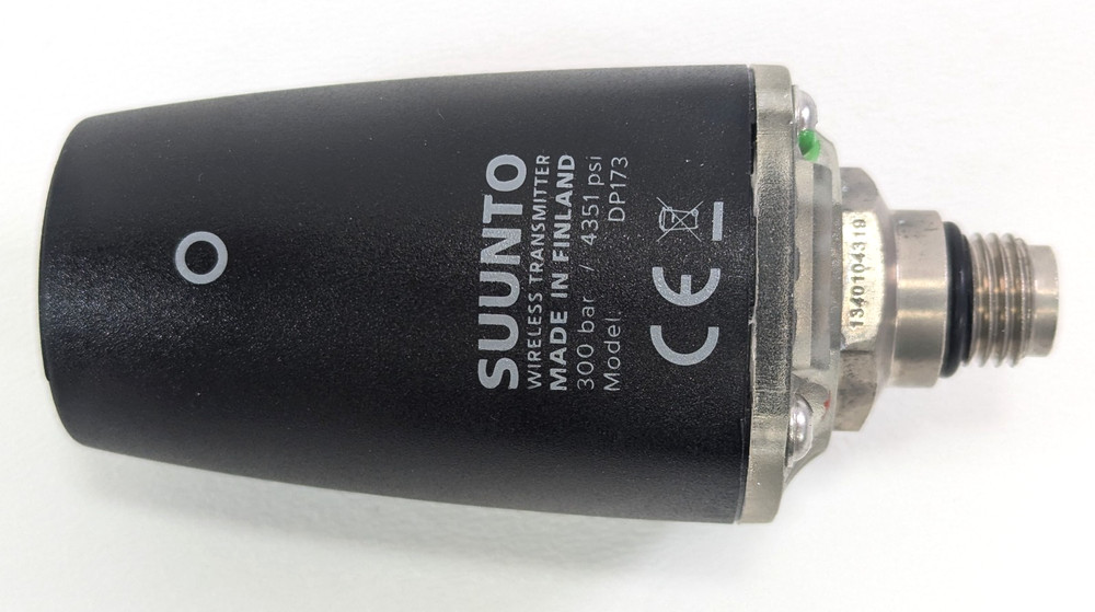 SUUNTO WIRELESS TANK PRESSURE TRANSMITTER Hoseless Scuba Dive Computer Serviced