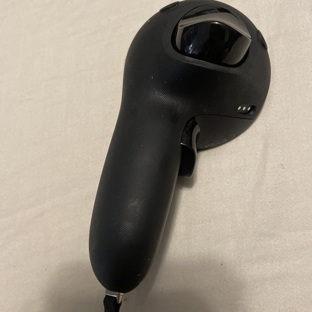 Meta Quest Pro RIGHT Controller Only - VR Headset - Charging Cable - Tested