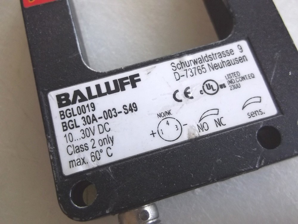 Balluff BGL0019 Adjustable Straddle Sensor BGL-30A-003-S49