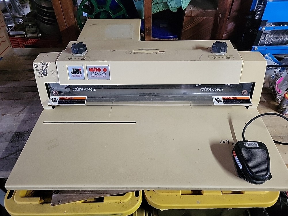 James Burn Wire-O CM70 Closing Machine ()