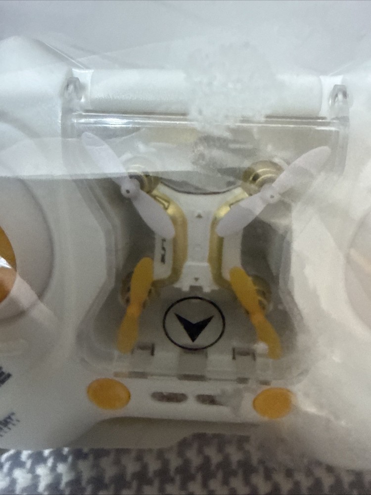 Blue Sky Skyline FX20 Microhawk Quadcopter Mini Drone Easy To Fly Yellow Knobs