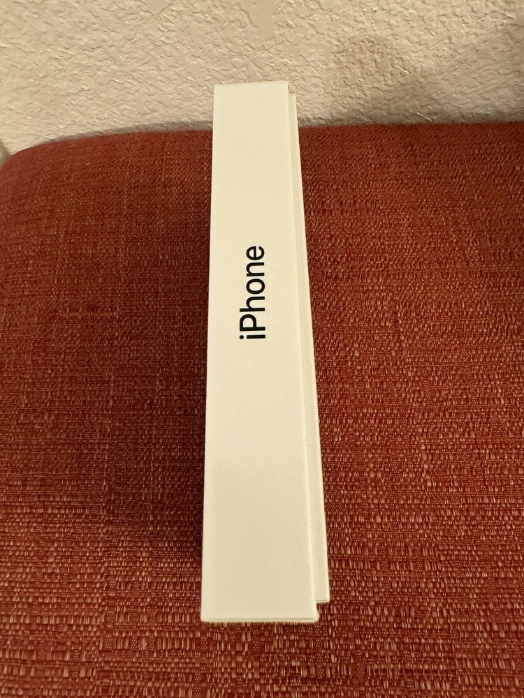 iPhone 13 Midnight 128 GB EMPTY BOX ONLY