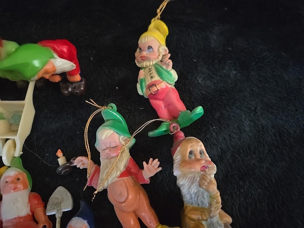 Gnome Ornaments And Figurines