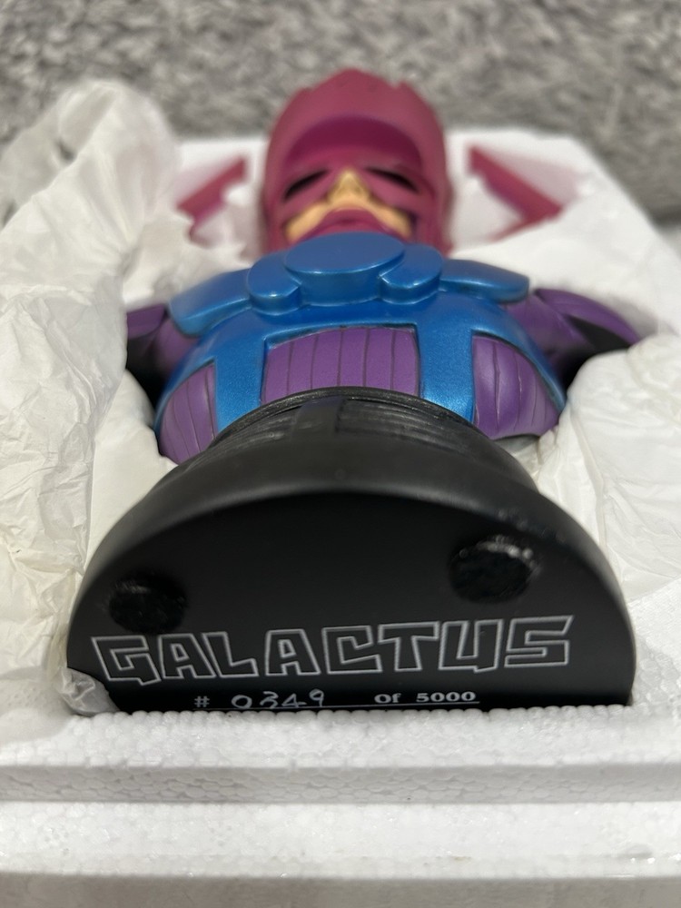 Bowen Galactic Bust #349/5000