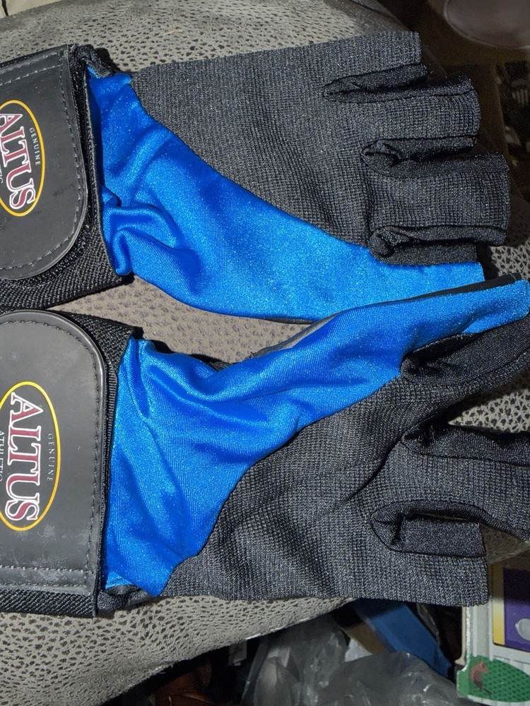 Genuine ALTUS Multi Sport Glove Medium Blue/Blk