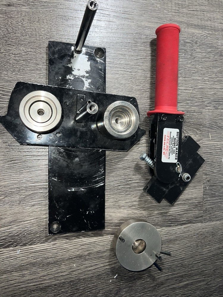 1” Tecre Button Maker Machine Model 100 Read