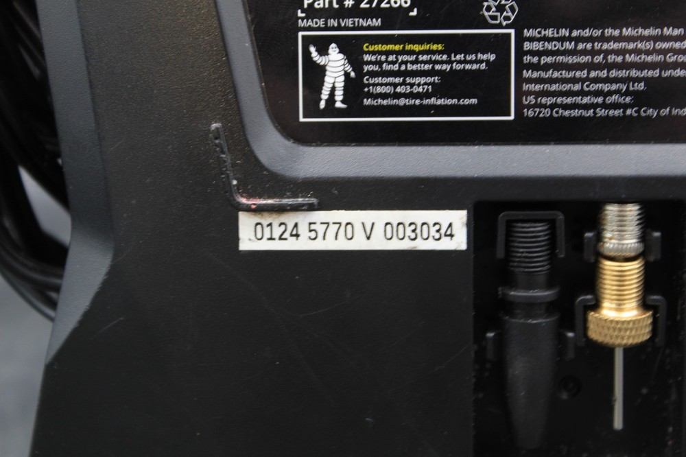 Michelin 12V Programmable Fast Flow Digital Tyre Inflator (27266)
