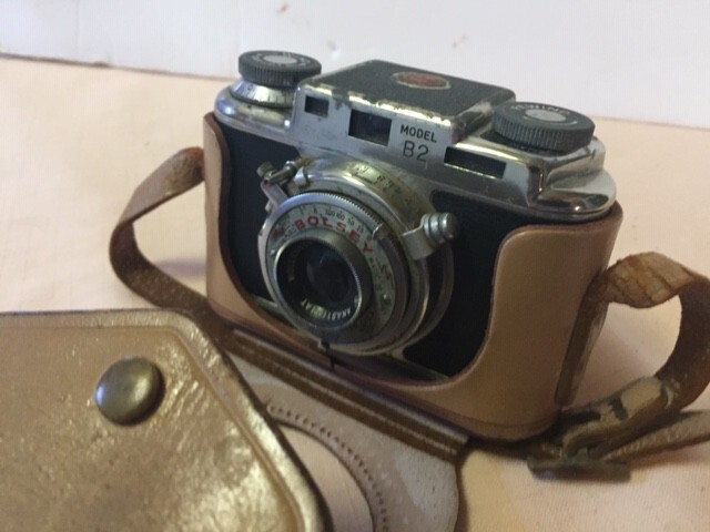 BOLSEY RANGEFINDER CAMERA MODEL 2 w/LEATHER CASE & STRAP FOR DISPLAY ONLY