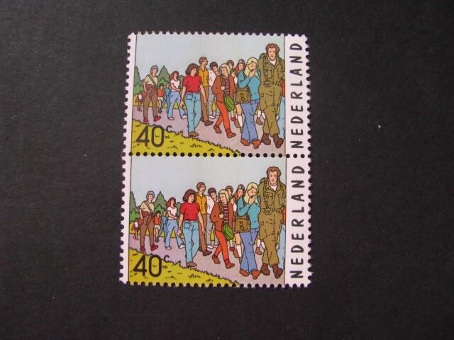 Netherlands Stamp Pair Issue Complete Scott # 558 Never Hinged Unused