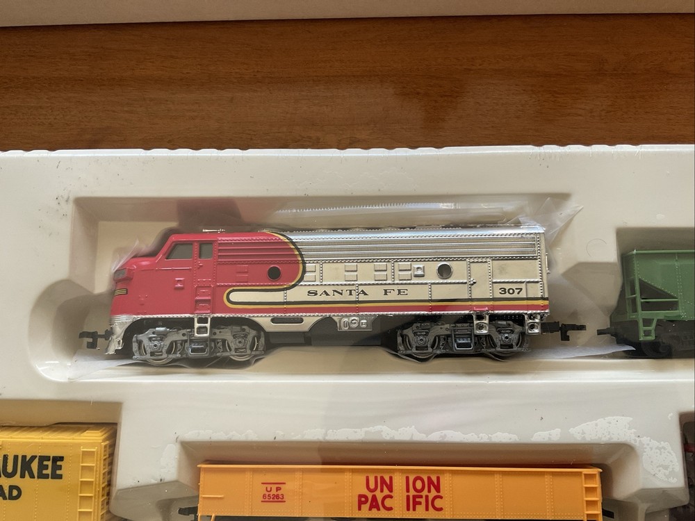 Bachmann Cannonball Express HO Scale Train Set 1995 Lightly Used
