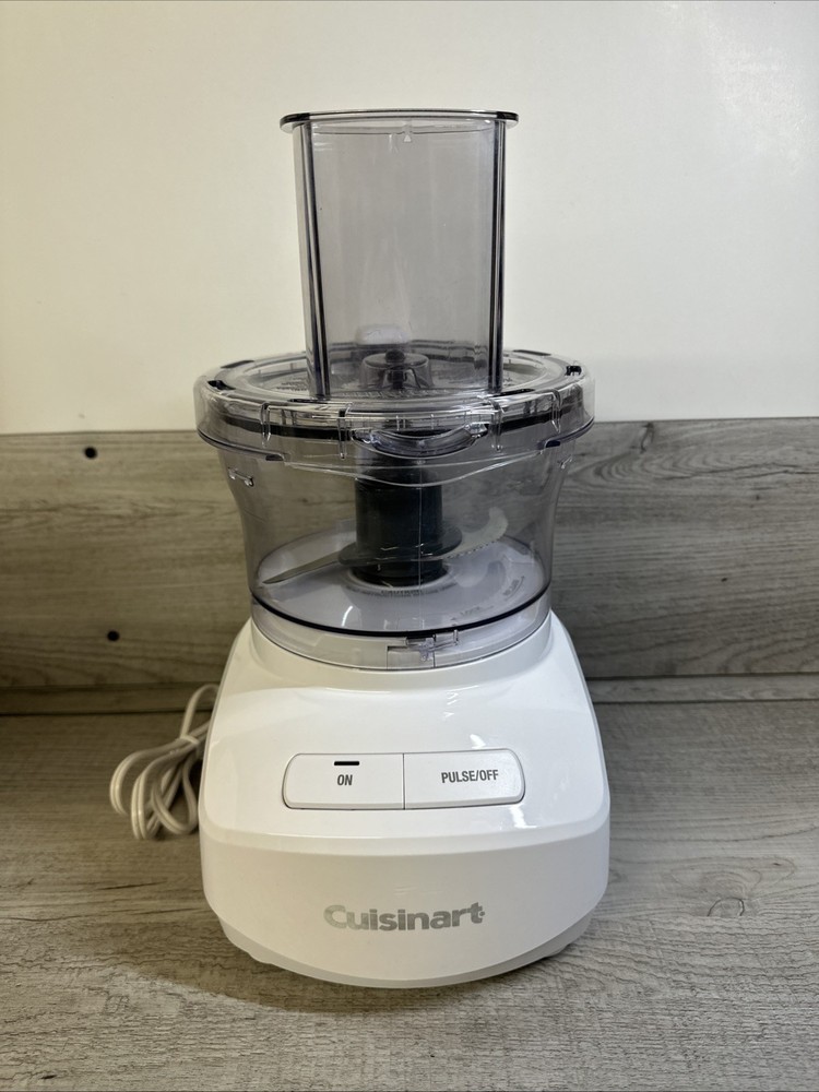 Cuisinart FP-7 FR 7-Cup Food Processor, White Excellent Condition.