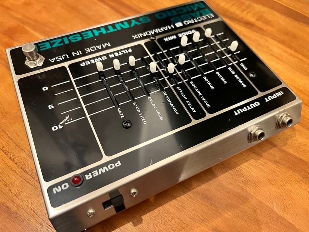 Electro-Harmonix Bass Micro Synthesizer