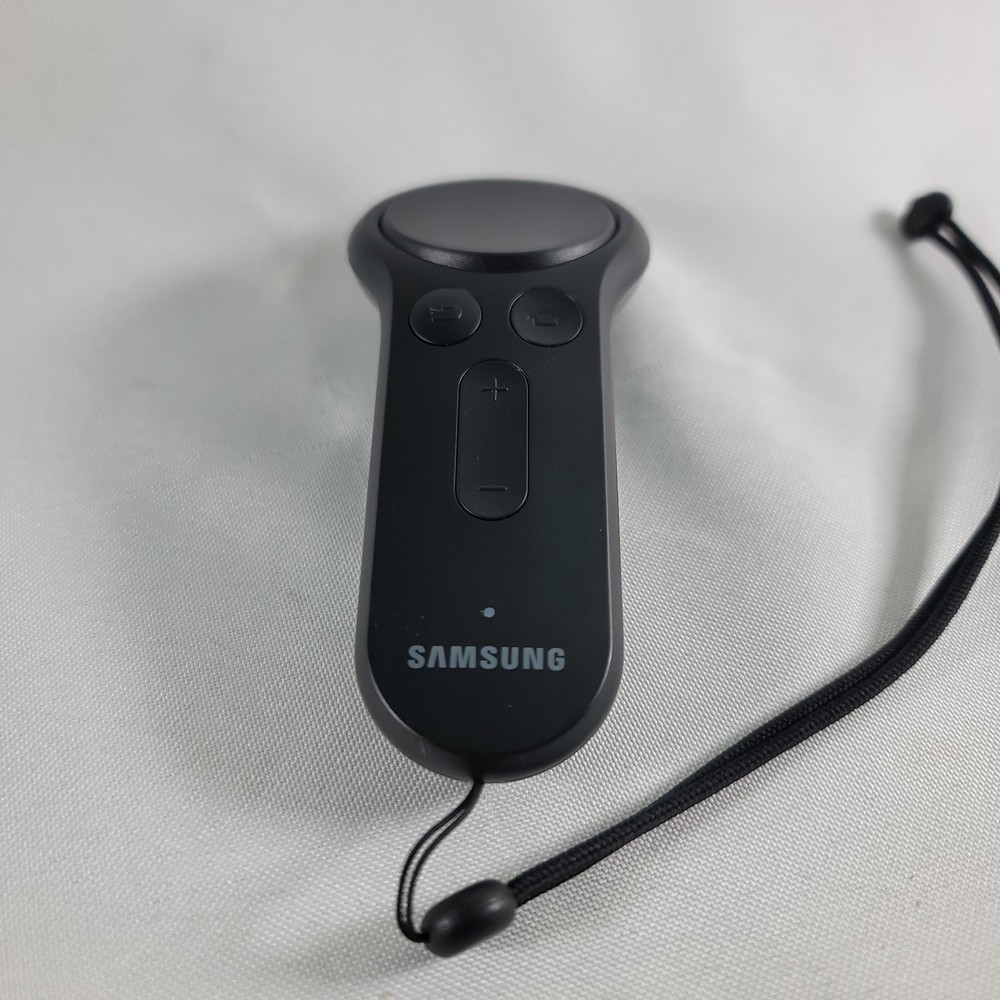 Samsung ET-YO324BBEGUS Gear VR Controller - Black