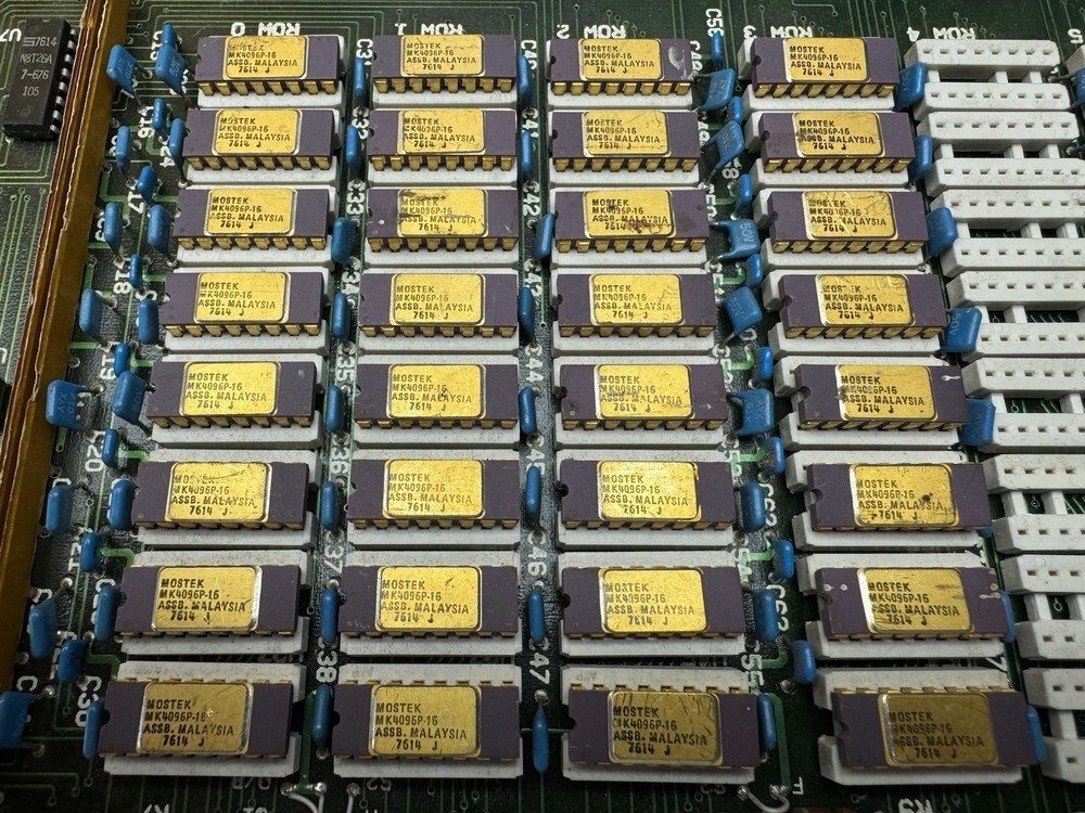 Mostek MK4096P-16 4096 X 1 Dynamic RAM - Apple 1 Memory 1976 date code TESTED