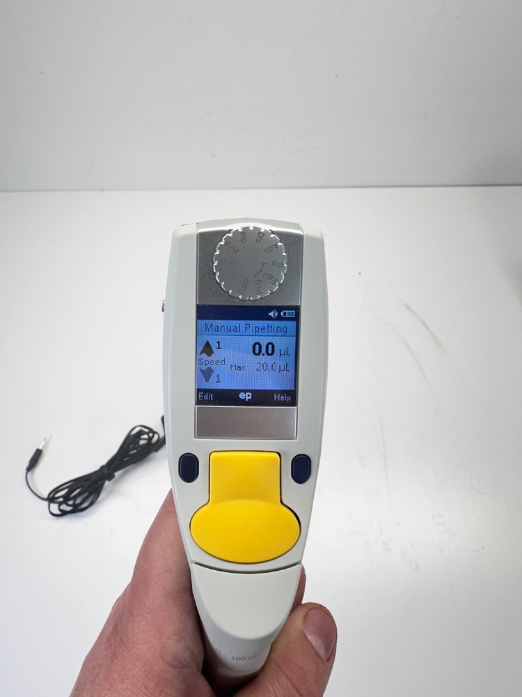 Eppendorf Xplorer Plus Variable Volume 8 Channel Motorized Pipette 5 -100 uL