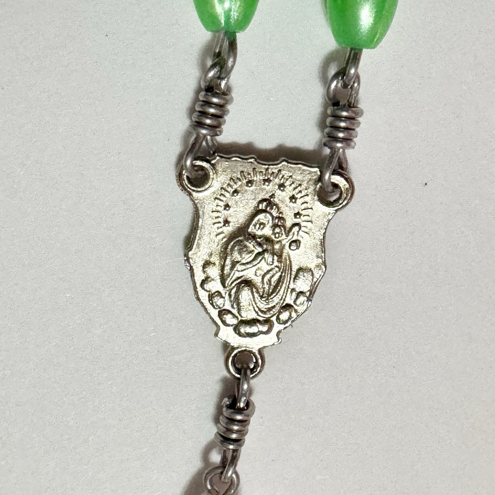 Vintage 1980’s Rosary Green Crucifix EXCELLENT