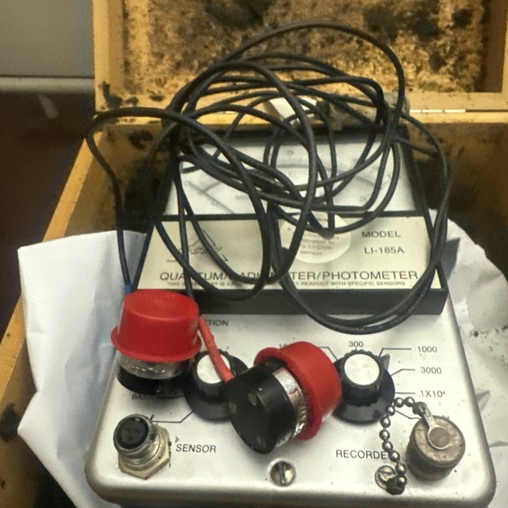 LI-COR LI-185A Quantum/Radiometer/Photometer light meter