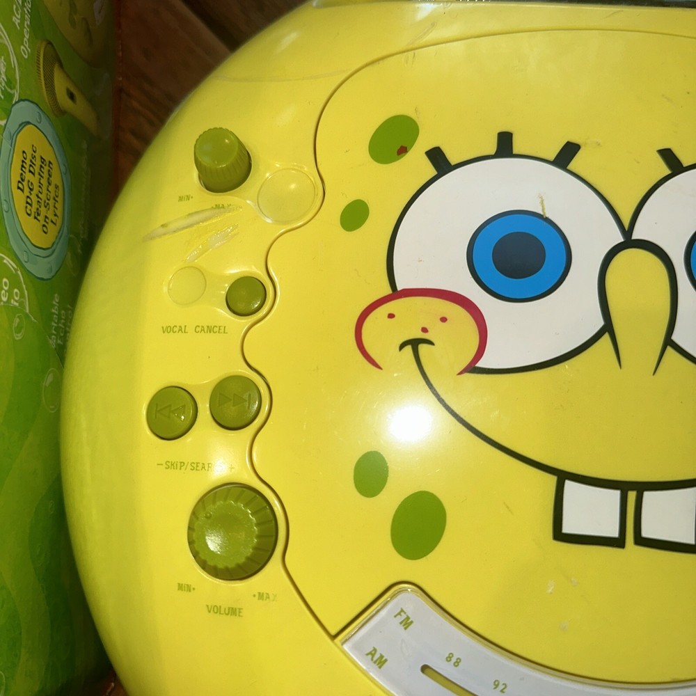 Used spongebob Portable Cd Player & Graphics Karaoke System