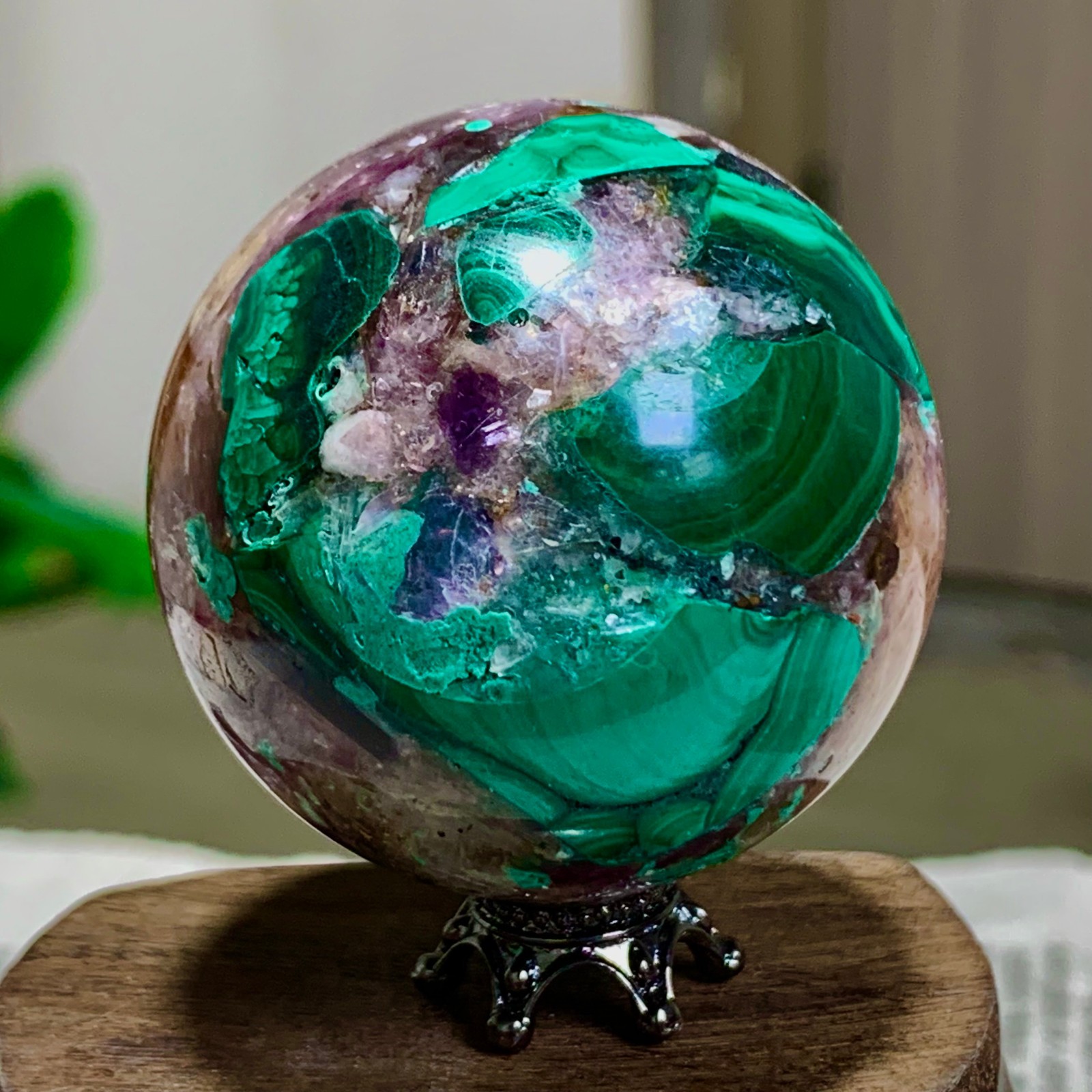 108G Newly discovered rare malachite purple mica symbiotic sphere restoration