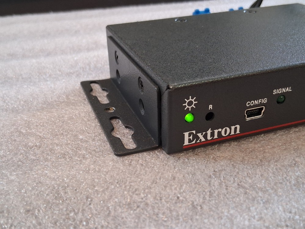 EXTRON HD CTL 100 Workspace Controller with AC adapter