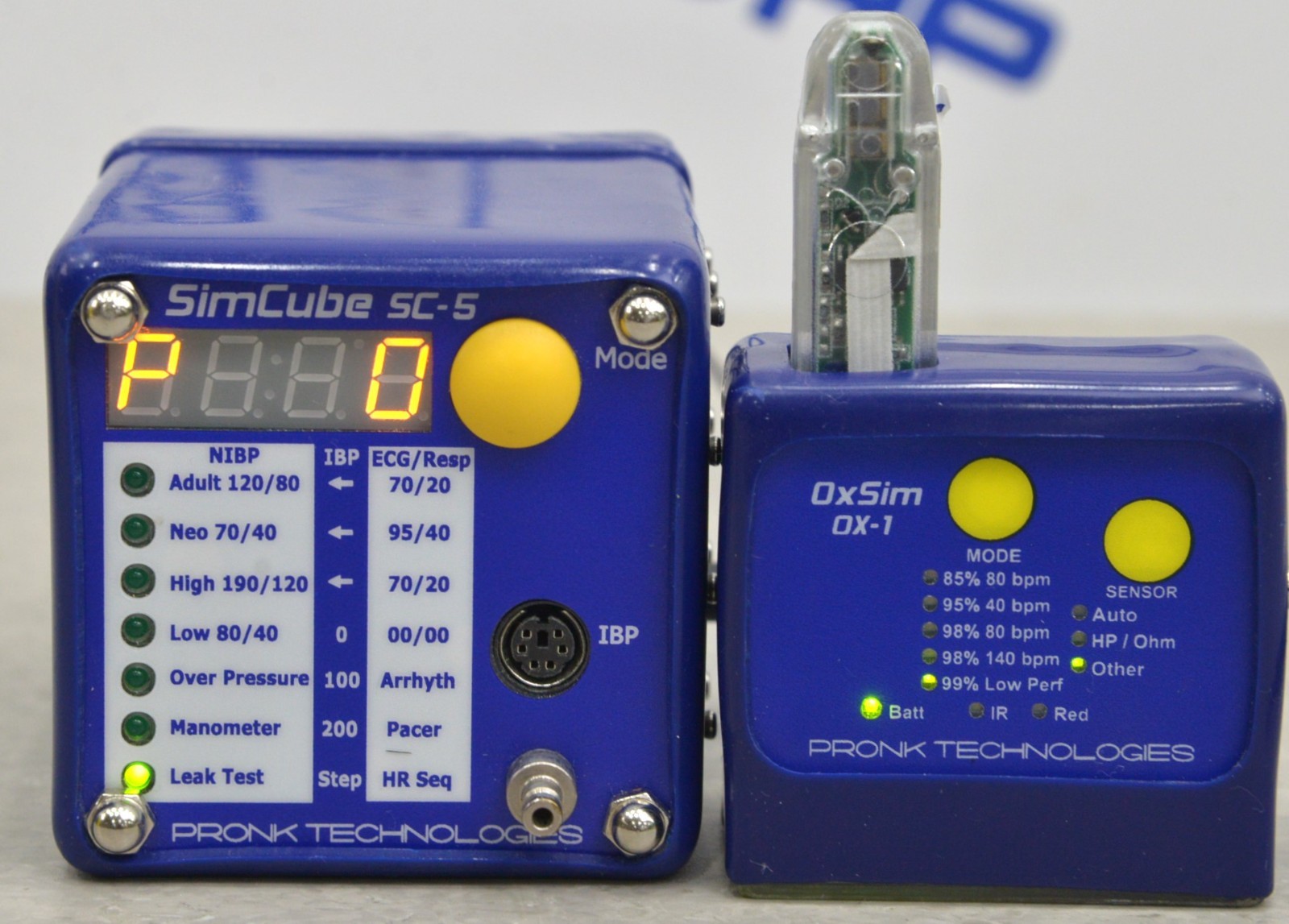 Pronk Technologies Optical Pulse Oximeter Simulator w/ SimCubeSC-5 & Accessories