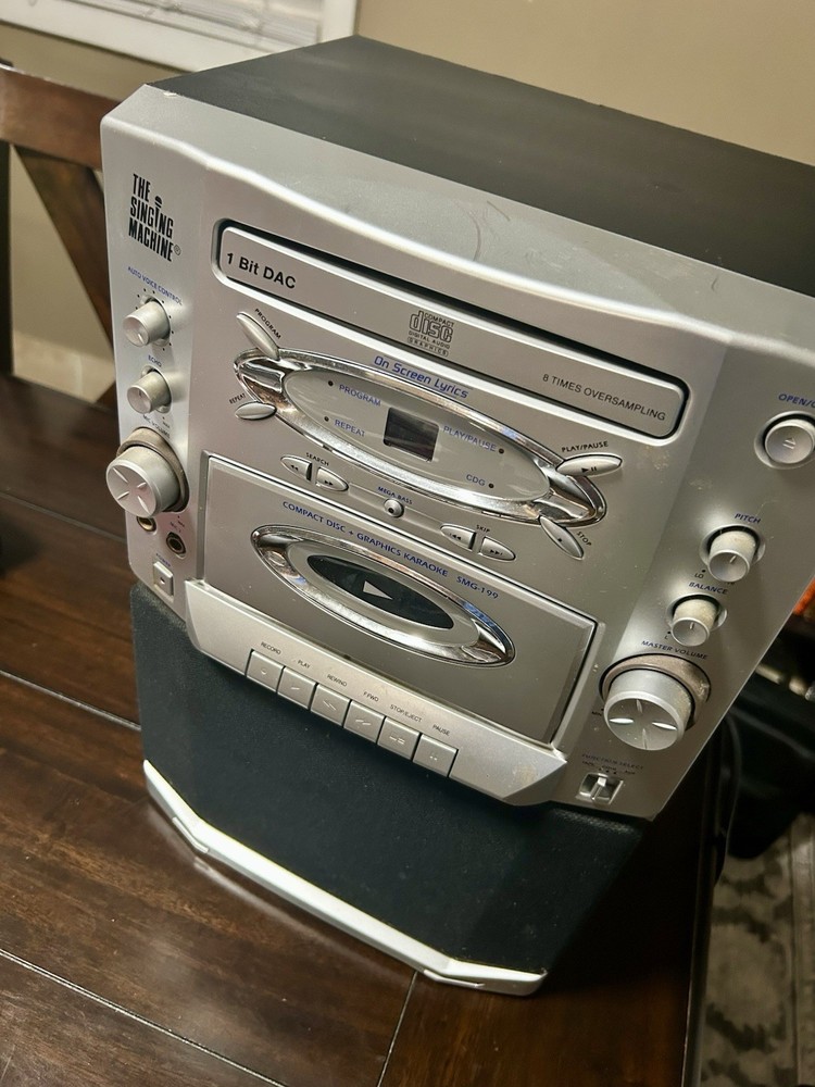 The Singing Machine Karaoke CD Cassette Mics Missing - Working Unit