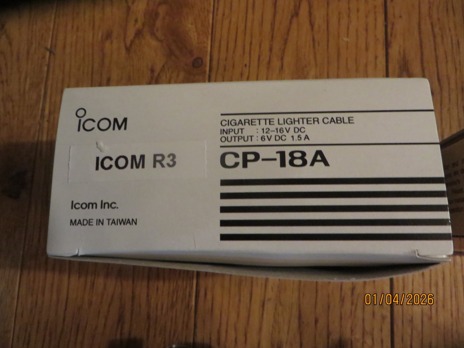ICOM IC-R3 Handheld Wideband Communications Receiver .495 to 2450 MHz ++++