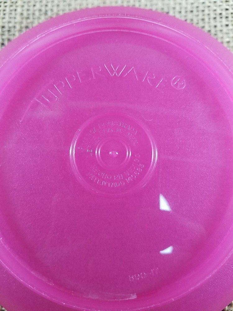 Tupperware Pink Bowl 890-17