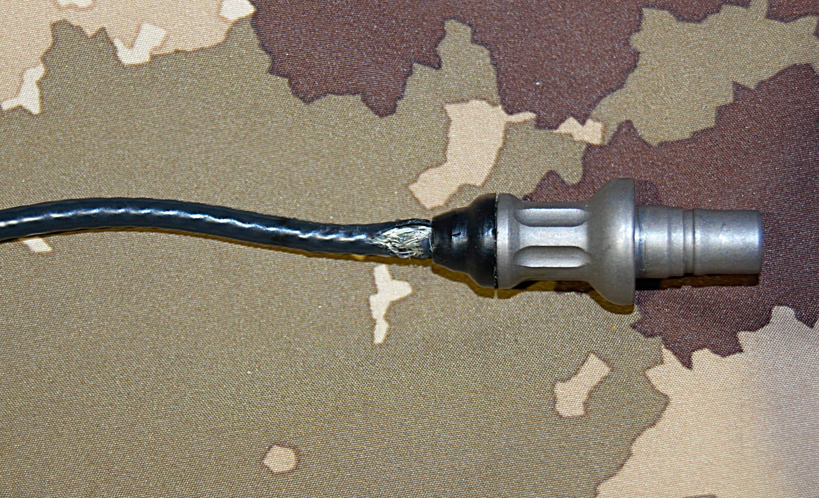 Surefire M962 Tactical Weapon Light w/ A.R.M.S. #17 Wingless Mount Old Gen