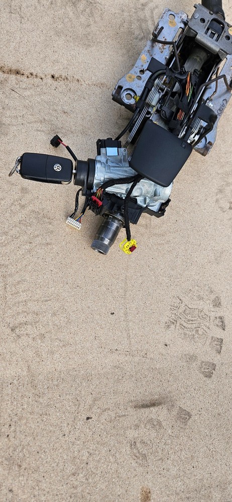VW CADDY 2K 2011 STEERING COLUMN WITH KEY 1T2419502L
