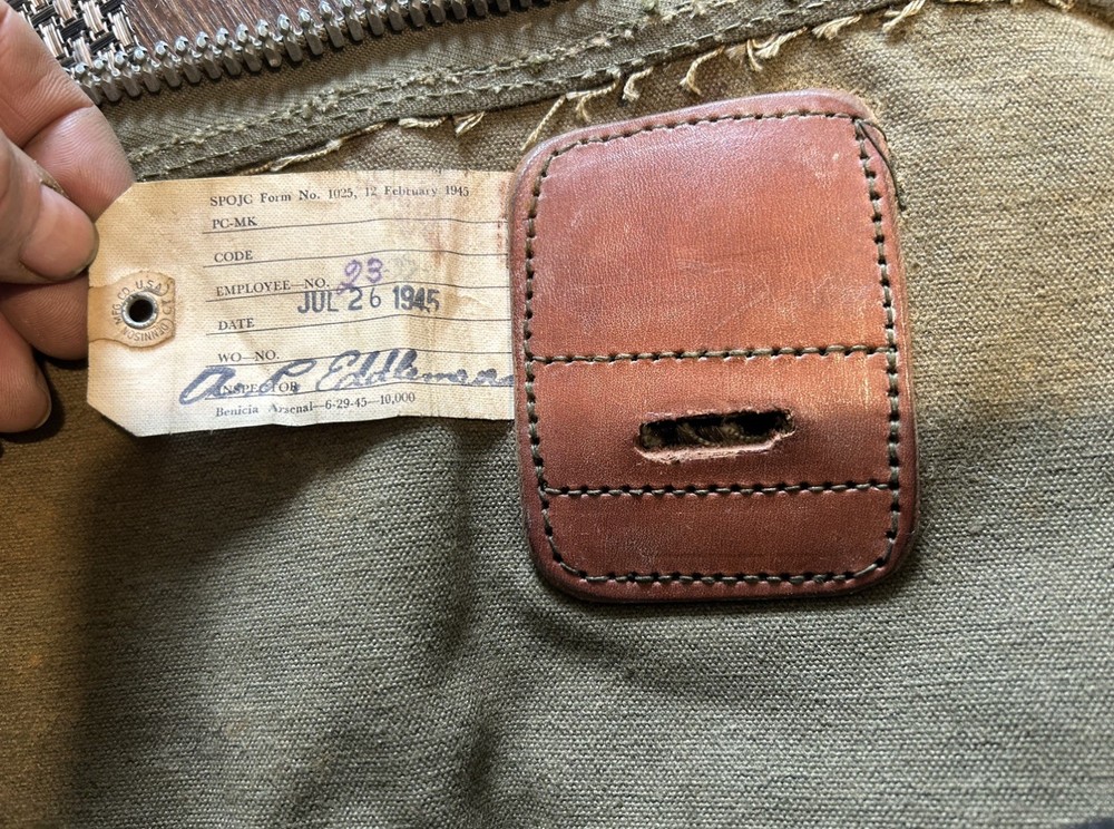 1945 original nos WW2 US Army Thompson Case / Cover.