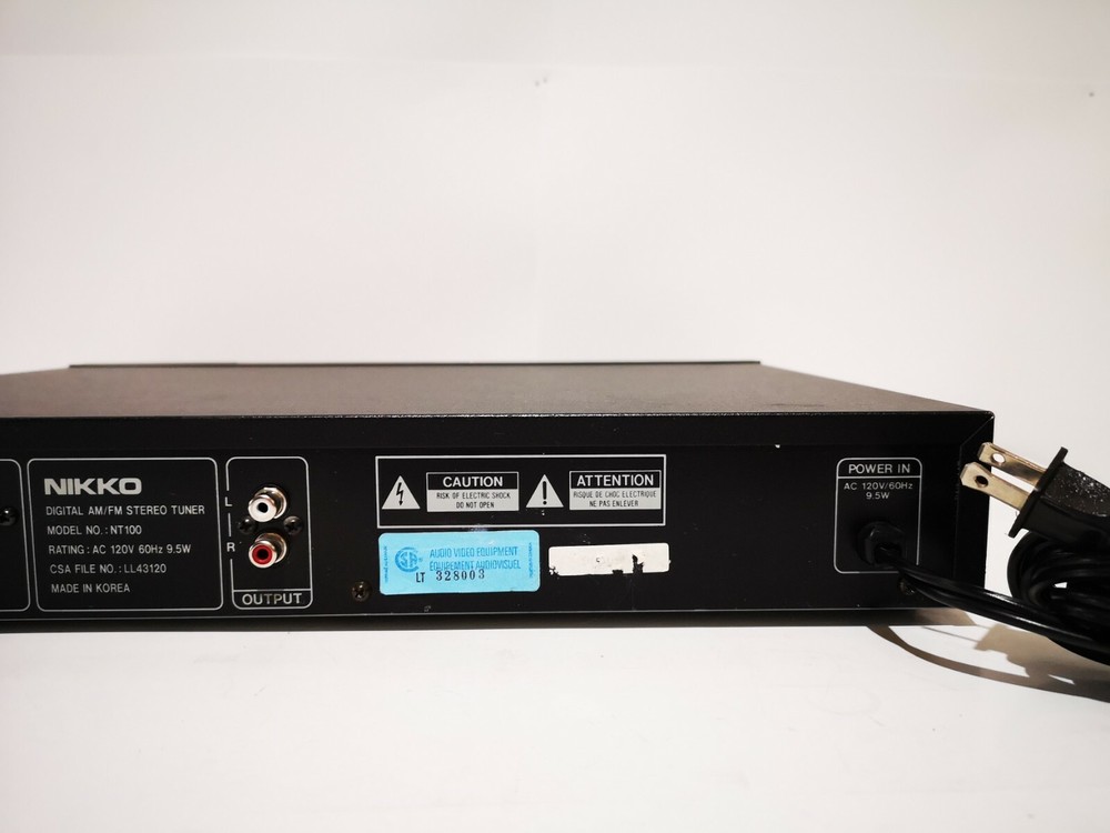 NIKKO Stereo Quartz Synthesized Tuner NT100