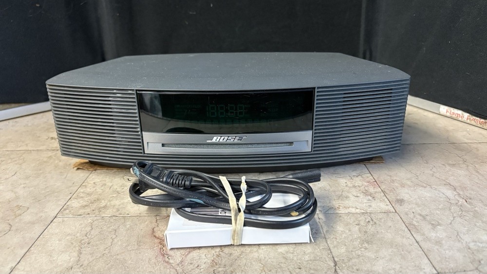 Bose AWRCC1 Wave Music System & Remote* Nice!*