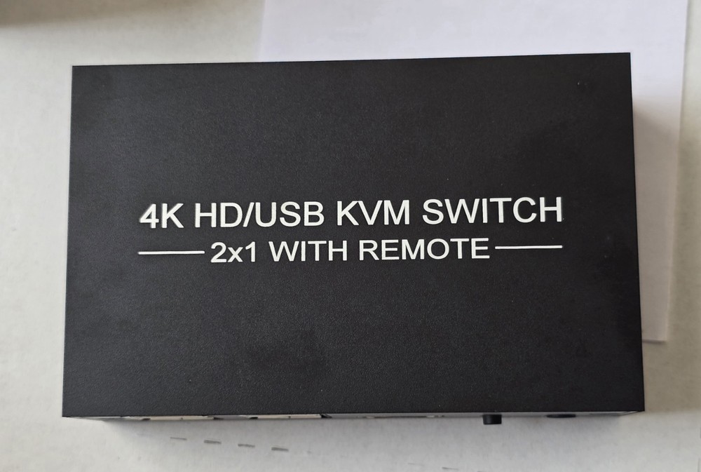 4K HD USB KVM Switch 2X1 with Remote New.