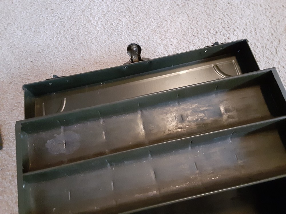 Vintage Eagle Lock Co. tackle or tool box BROKEN LOCK