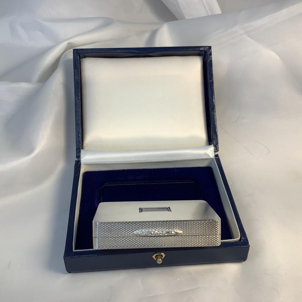SNUFF/PILL/TRINKET BOX ‘PETER JOHN DOHERTY’ HM SILVER 84g ENGINE TURNED 2001