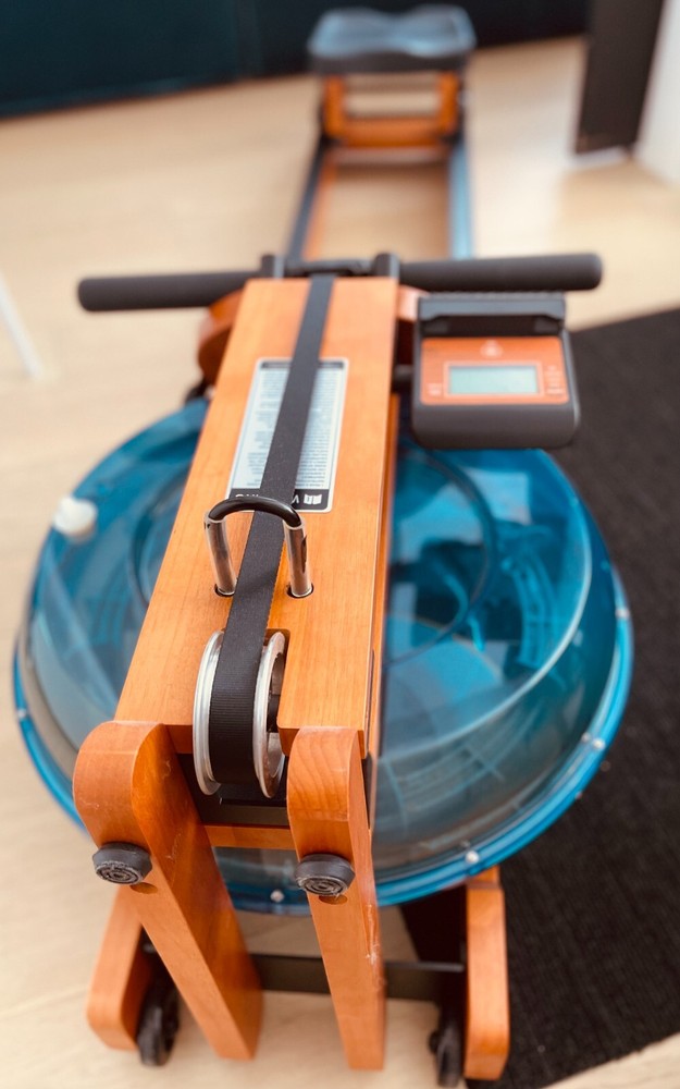 RUNOW Water Rowing Machine