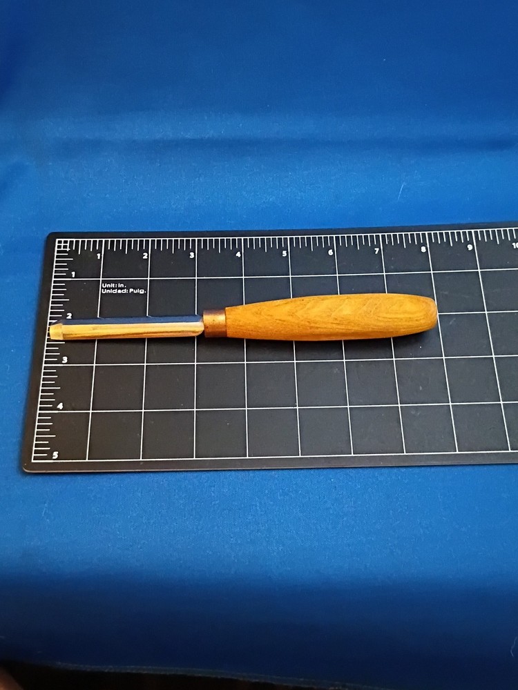 Straight Rounded Chisel BeaverCraft Excellent Pre-owned Never Used Model 9/10