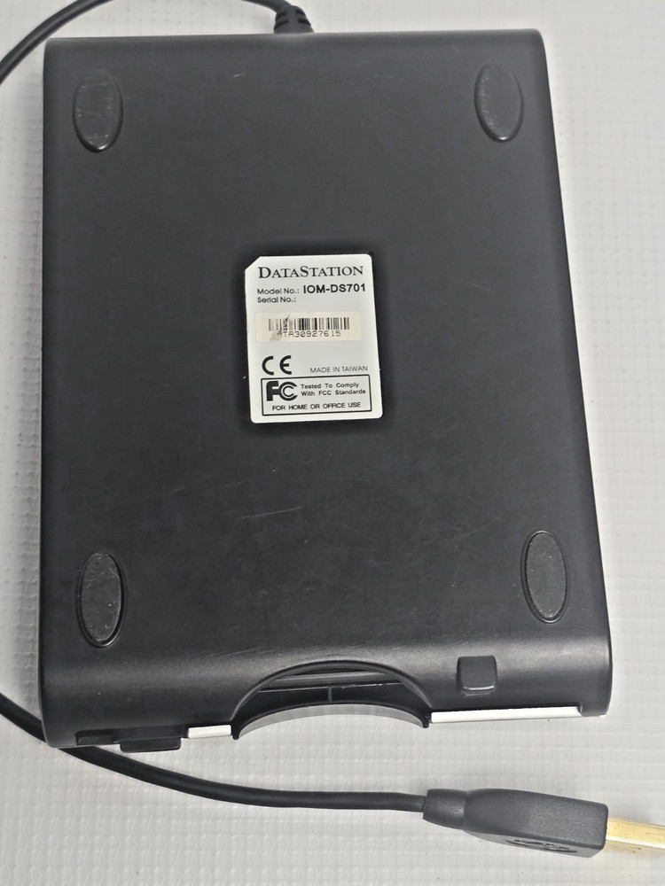 DataStation 7in1 USB 2.0Floppy Disc CF,MMC,SD,MS,Pro Reader I/O Magic PC Device