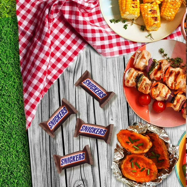 SNICKERS Milk Chocolate Candy Bars Fun Size 70 pcs