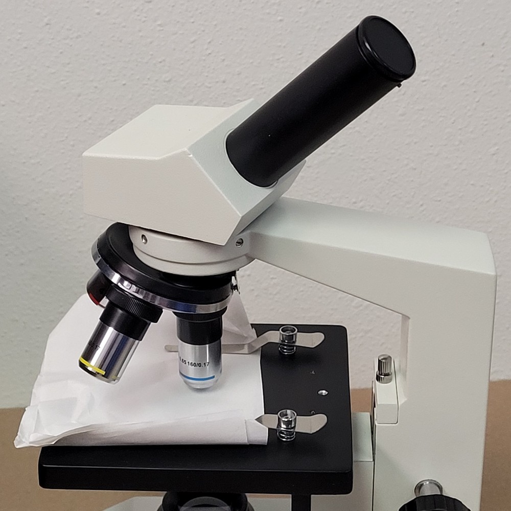 MONOCULAR MICROSCOPE WITH 3 OBJECTIVES 4X 10X 40X